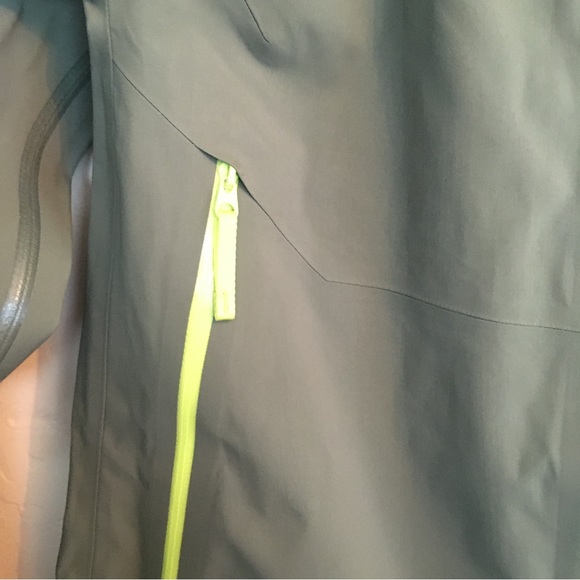 Arcteryx Sentinel AR Gor Tex Ski Shell Jacket - Picture 6 of 15